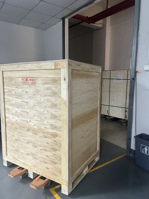 25T 평면 펄카니저 다양한 폼드 제품을 압축하기 위해 350×350mm